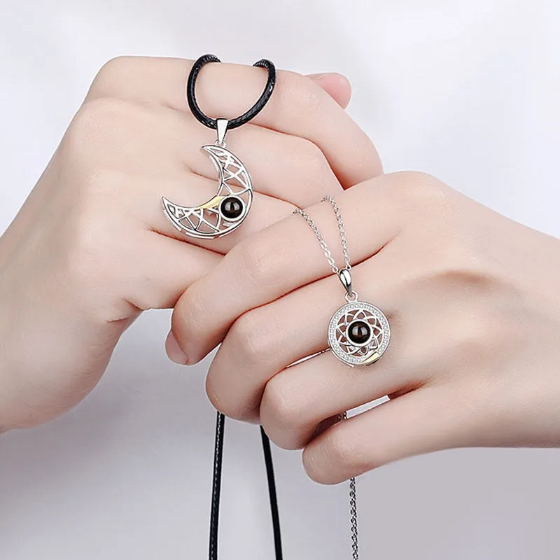 Fashion Couple Matching Necklace Sun Moon Necklaces for Lovers Gift Heart Magnetic Paired Pendant Jewelry Chain Choker 2 PCS/Set