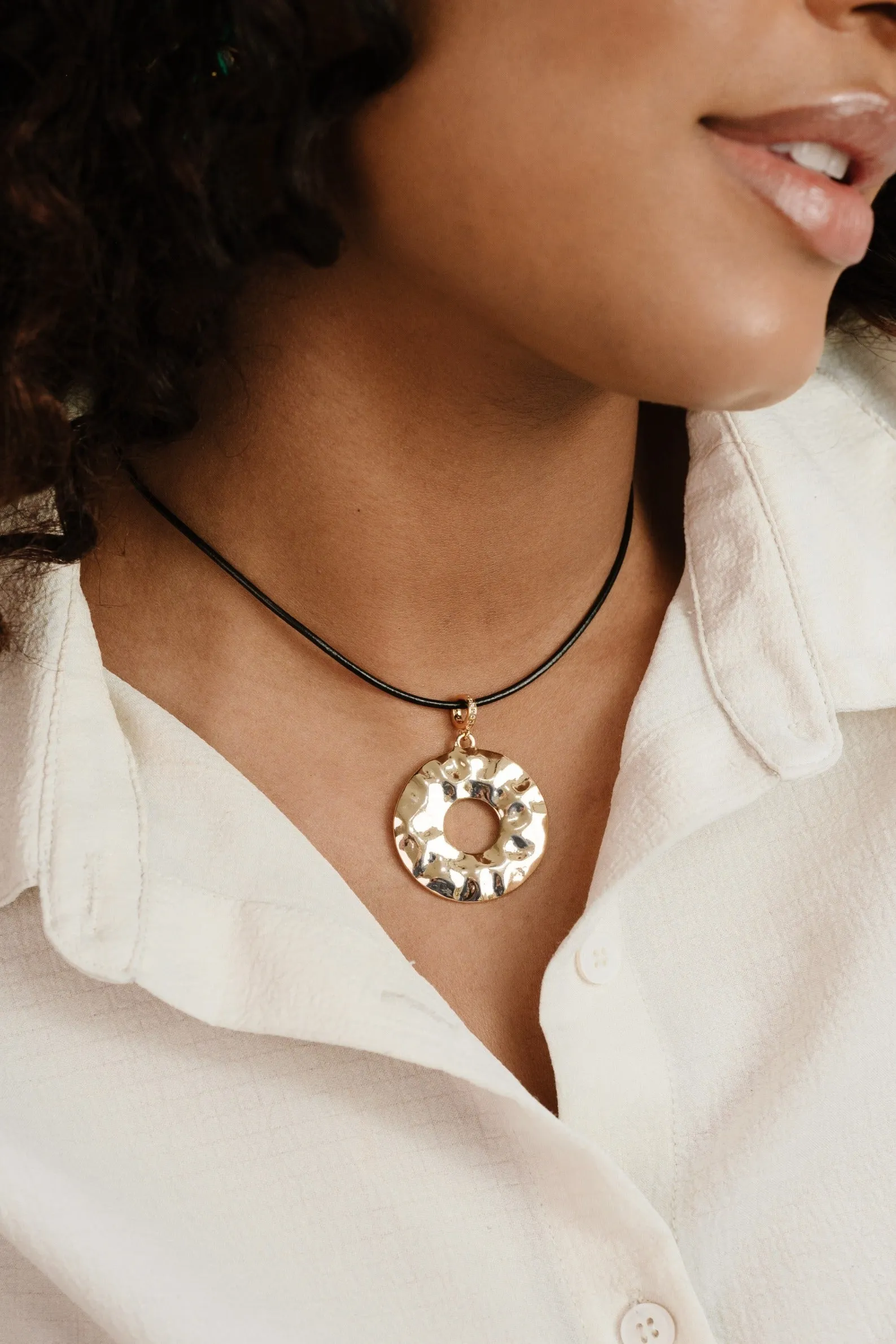 Statement 18k Gold Plated Hammered Circle Cord Necklace
