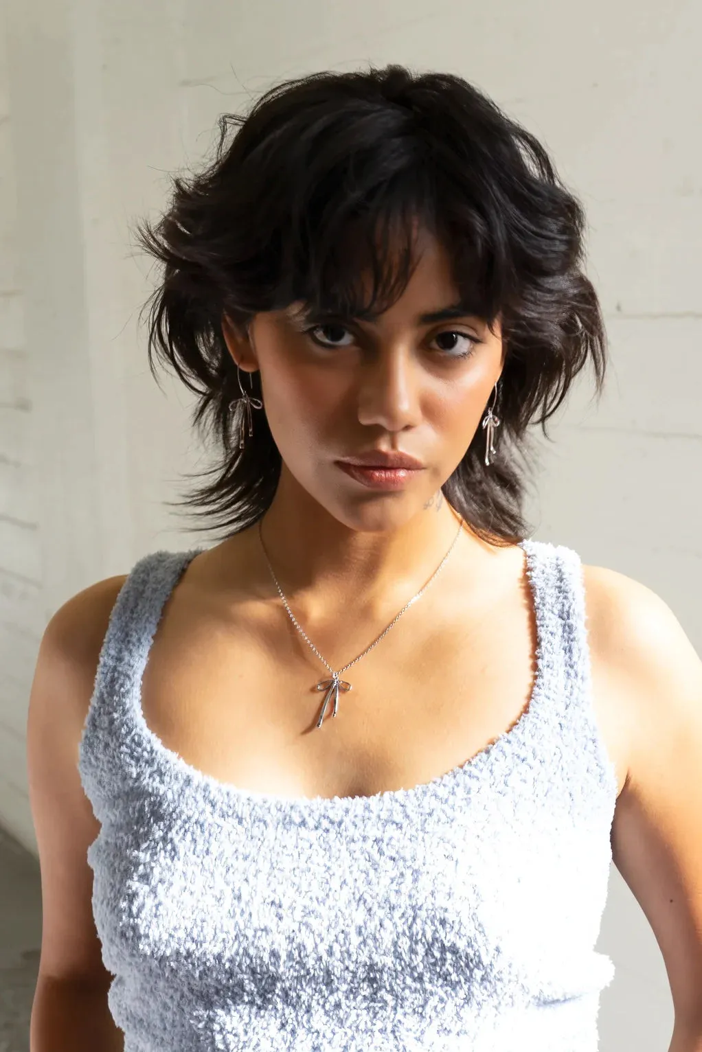 The Bad To The Bow Necklace - White Gold